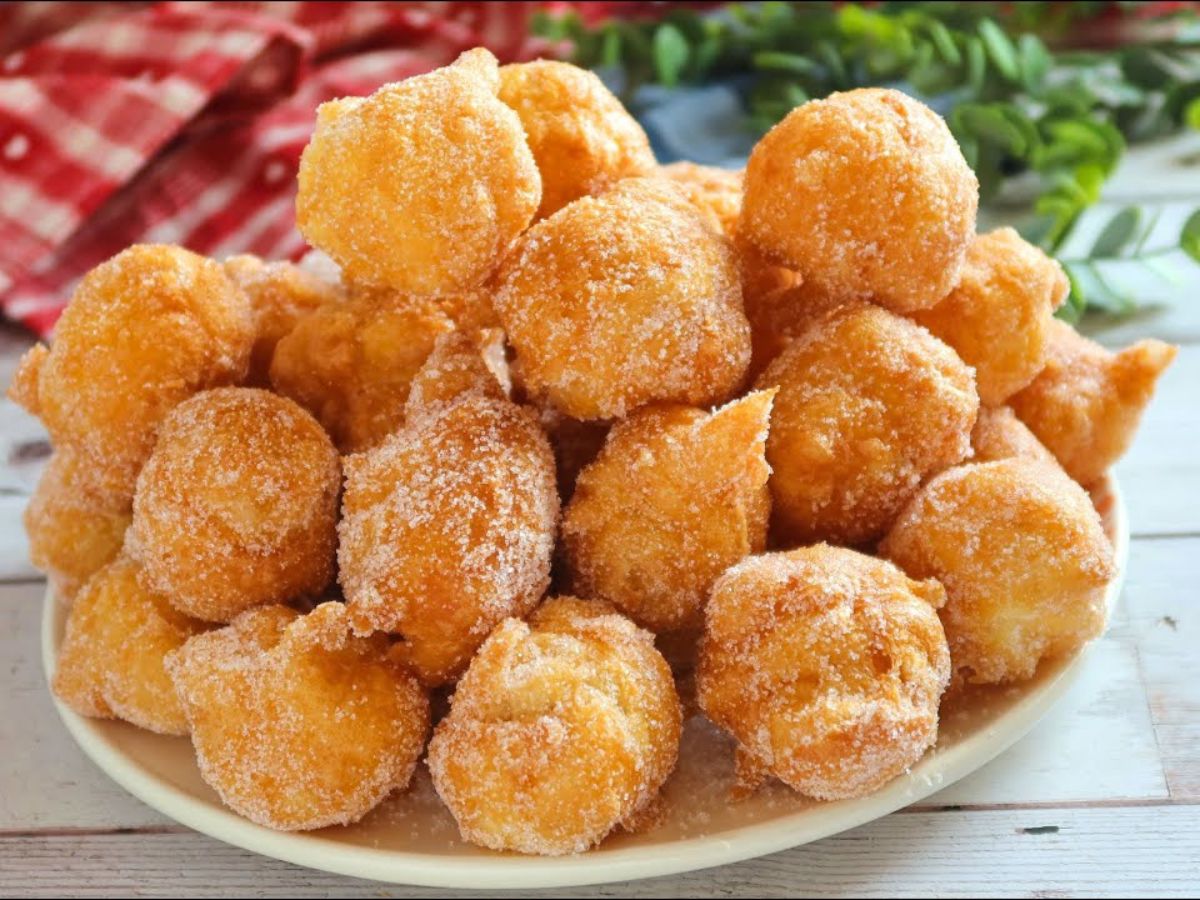 sweet buñuelos